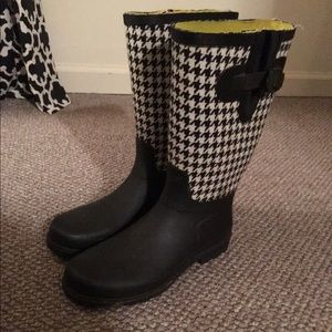Rainboots