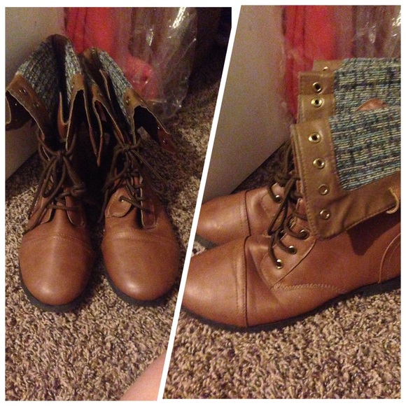 Combat boots