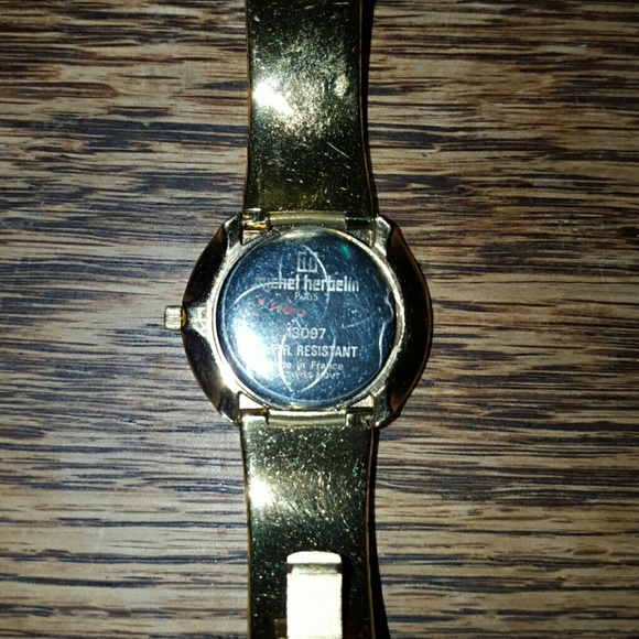 Gold Watch - Picture 3 of 3