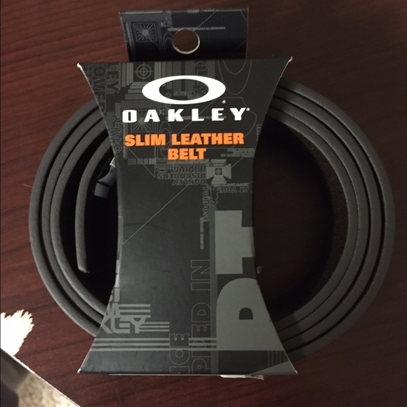Oakley leather belt
