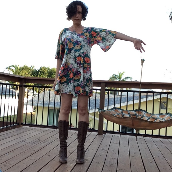 Vintage Dresses & Skirts - *SOLD* Vintage Floral Bell-Sleeve Mini Dress