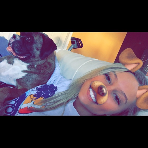 Meet your Posher, Emily