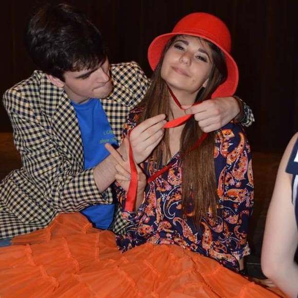 Meet your Posher, Hannah 🍄 - Picture 2 of 6