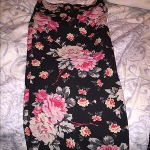 NWT express pencil skirt NWT express pencil skirt