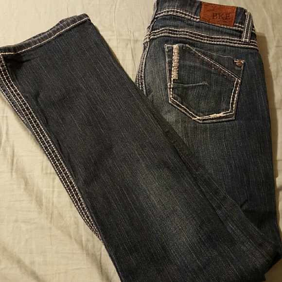 Buckle jeans