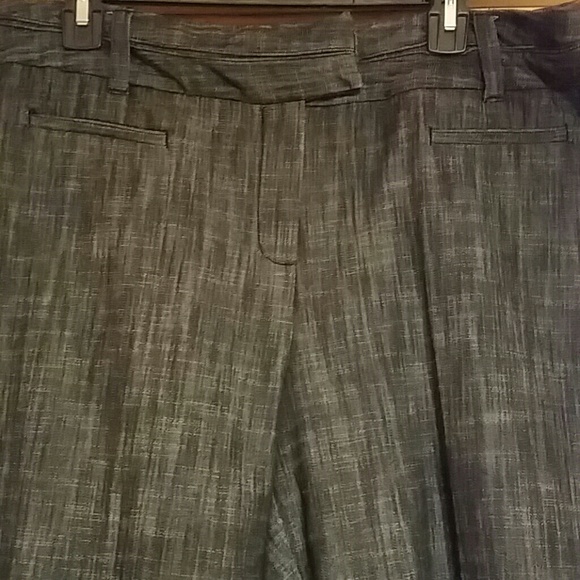 Capris - Picture 3 of 4