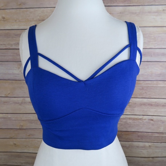 Tops - 🔴SOLD🔴Royal blue crop top