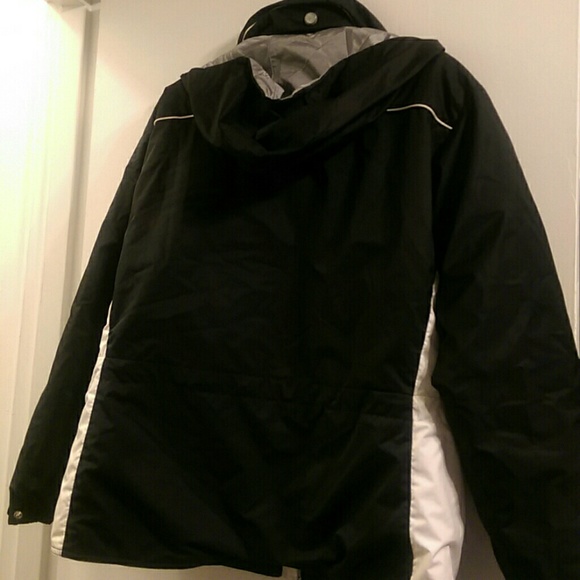 Ski Jacket - image 4
