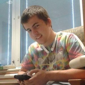 Meet your Posher, Devin