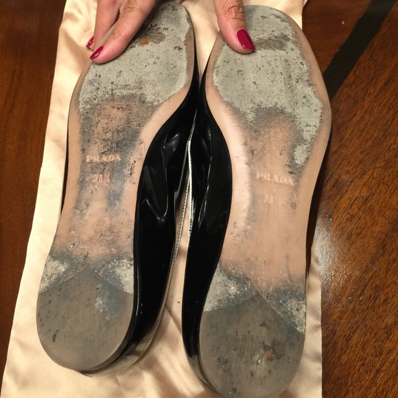 🎉SOLD ONⓂ️🎉Vintage Prada Loafers - Picture 3 of 4