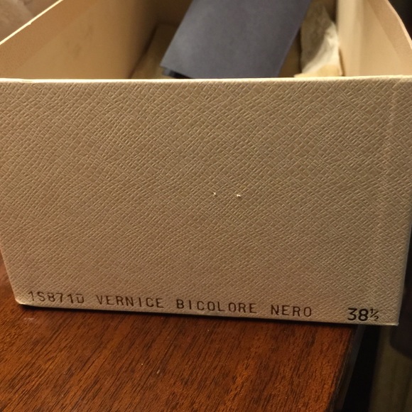 🎉SOLD ONⓂ️🎉Vintage Prada Loafers - Picture 4 of 4