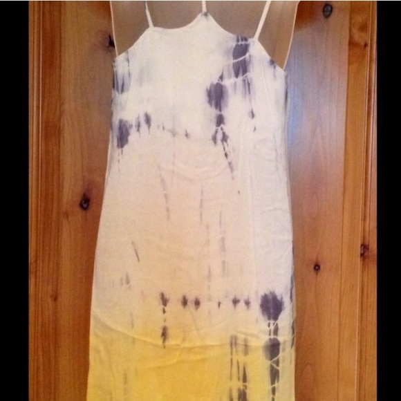 Cutest lil Dress - Picture 3 of 3