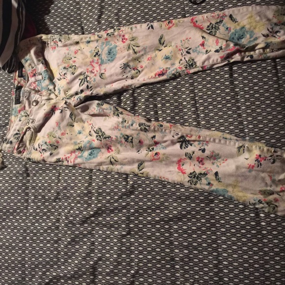 Low rise jessica simpson skinny pants