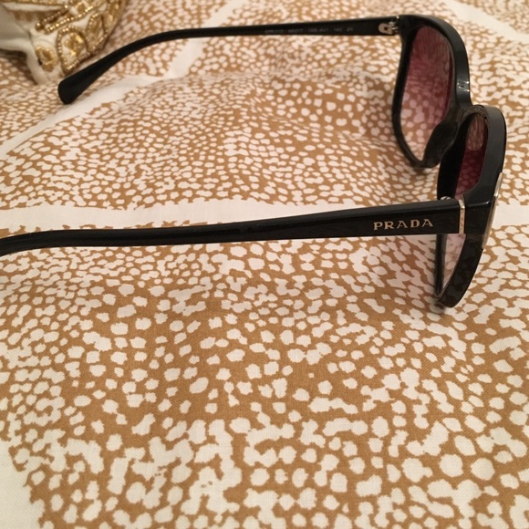 Prada polarized sunglasses - Picture 2 of 3