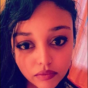 Meet your Posher, Leana-rae