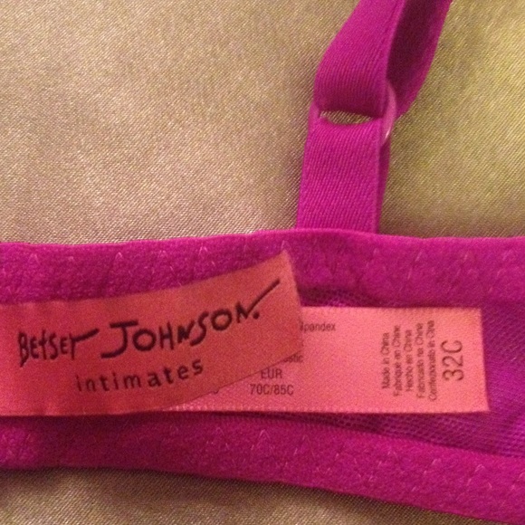 Betsey Johnson bra 32C - Picture 4 of 4