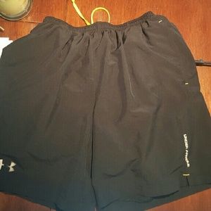 Men's Under Armour workout shorts (dry)