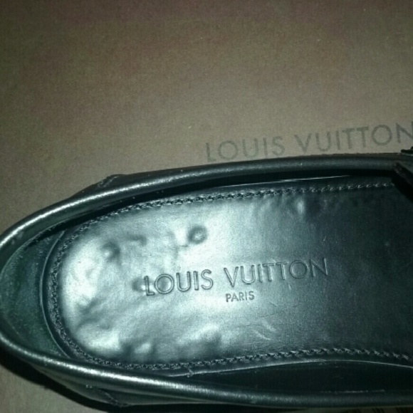 Authentic Louis Vuitton - Picture 2 of 4