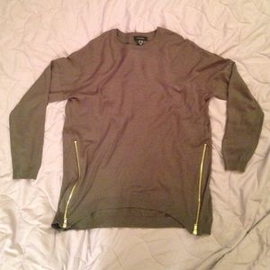 Atmosphere green long sleeve side zip top. Large