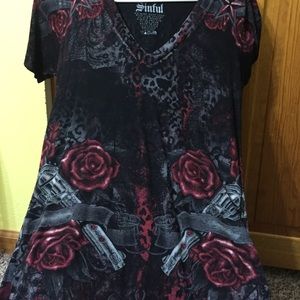 Sinful double gun and roses tshirt