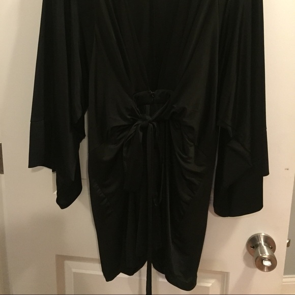 Romper - Picture 2 of 4