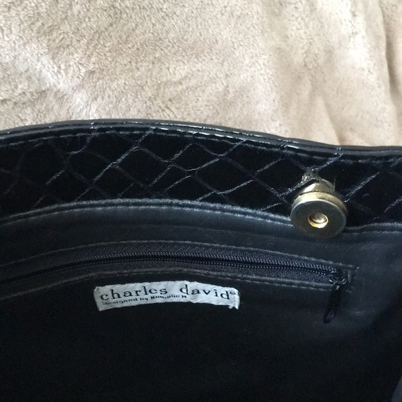 Handbag - Picture 2 of 3