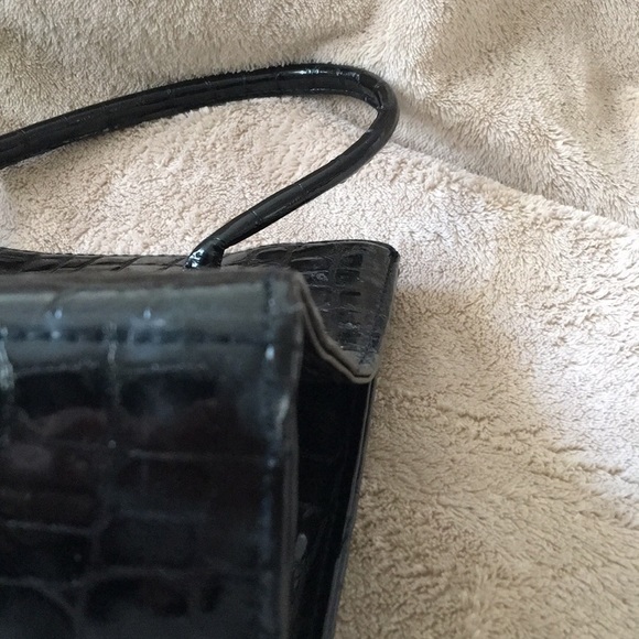 Handbag - Picture 3 of 3