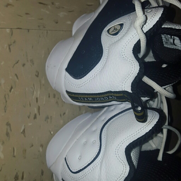 JORDAN JUMPMAN TEAM II - Picture 3 of 4