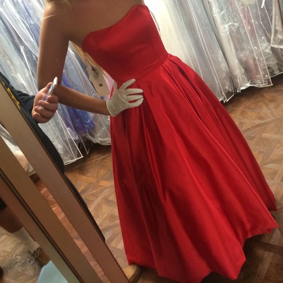 Sherri Hill Prom Dress