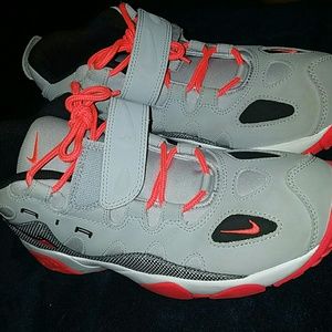 Nike Air Turf Raider
