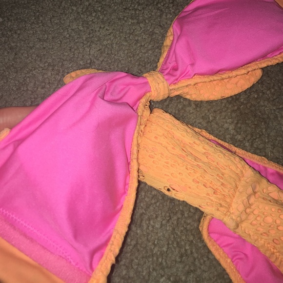 RARE VS swimsuit NWOT 💋☀️ WITH BRA PADS! - Picture 3 of 4