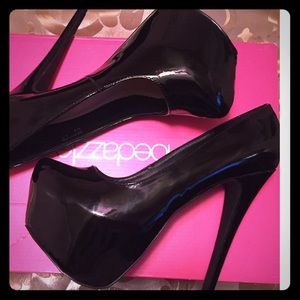 Ultra high Shoedazzle shoes