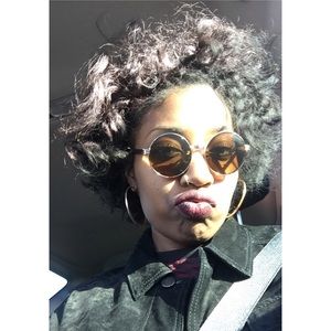 Meet your Posher, Iman