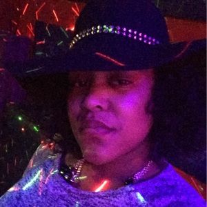 Meet your Posher, Monique