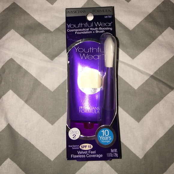 Physicians Formula foundation- light