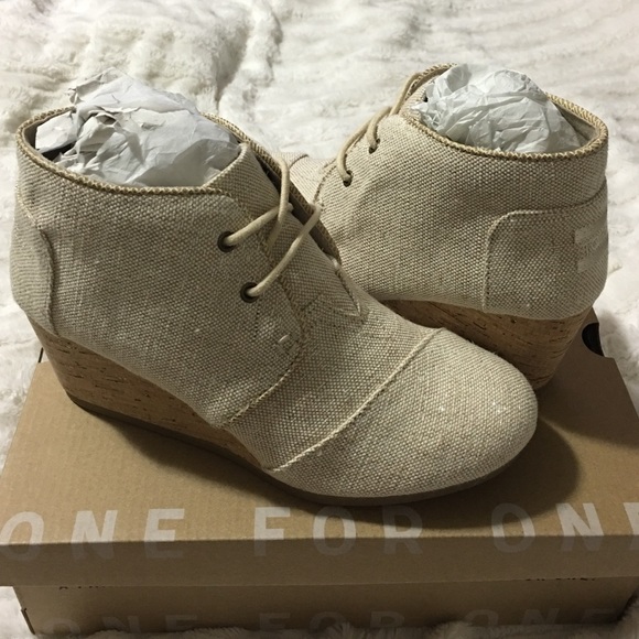 TOMS Shoes - BNIB TOMS Desert Wedge Booties