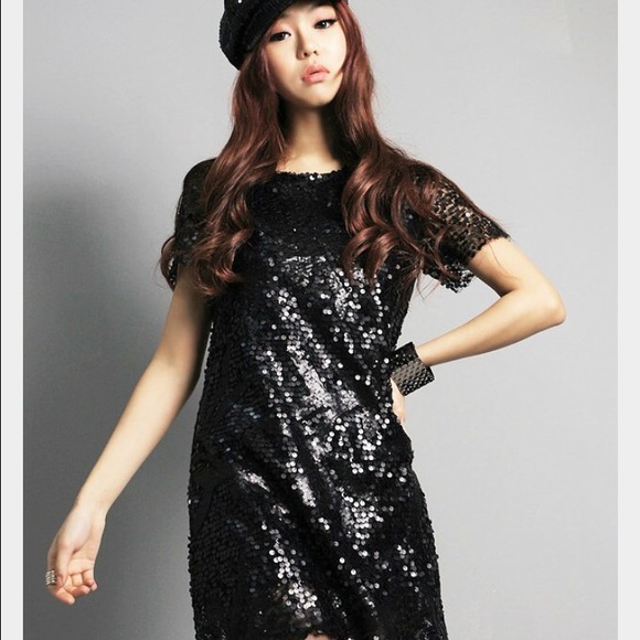 AGB - Black sequin mesh cocktail dress