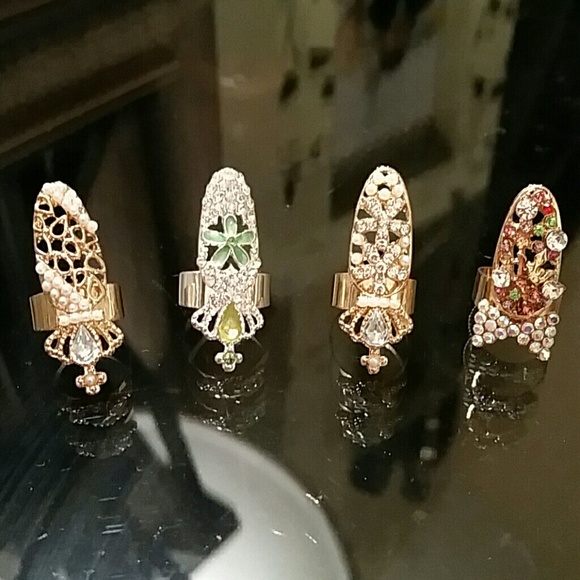 Unique finger ring. - Picture 3 of 4