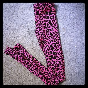 Hot pink cheetah print leggings/tights