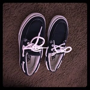 Navy blue canvas shoes!