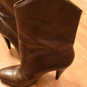 **SOLD**Gianni Bini Boots
