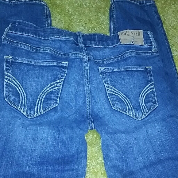 Hollister Skinny Jeans - Picture 2 of 4