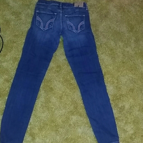 Hollister Skinny Jeans - Picture 4 of 4