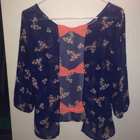 3/4 sleeve bow top