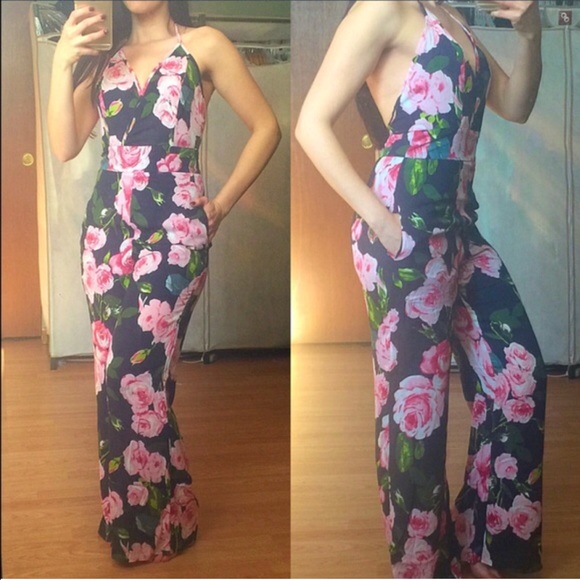 ❗️LAST ONE SZ 8/10- Navy Floral Jumpsuit -fits M/L - Picture 2 of 4