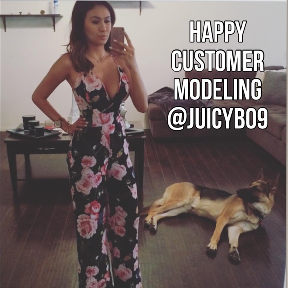 ❗️LAST ONE SZ 8/10- Navy Floral Jumpsuit -fits M/L - Picture 3 of 4