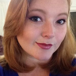 Meet your Posher, Elise