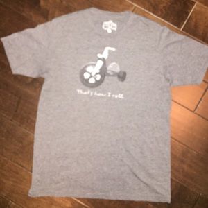 Mens large short sleeve black t-shirt