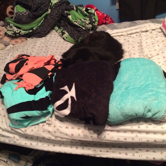 More misc collection - Picture 2 of 4