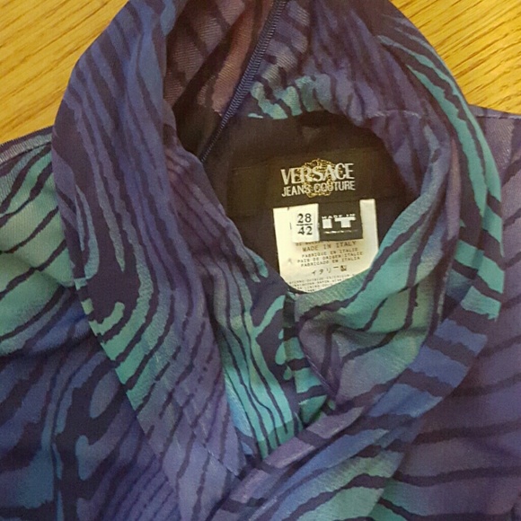 Versace Classic fitted dress - Picture 2 of 2
